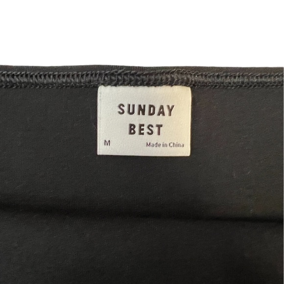 Aritzia Sunday Best Crop Tank Top Size Medium Black - Picture 3 of 3